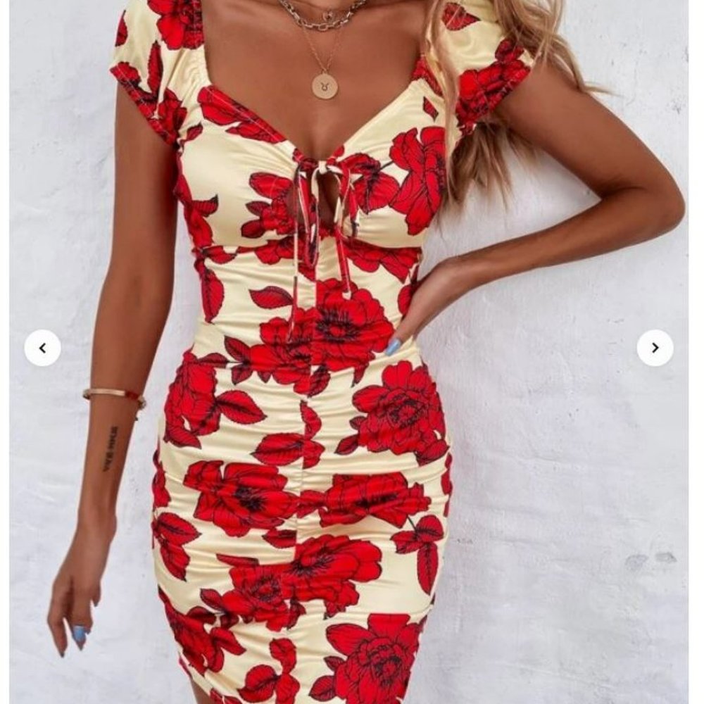 Floral Print Sweetheart Neck Bodycon Dress